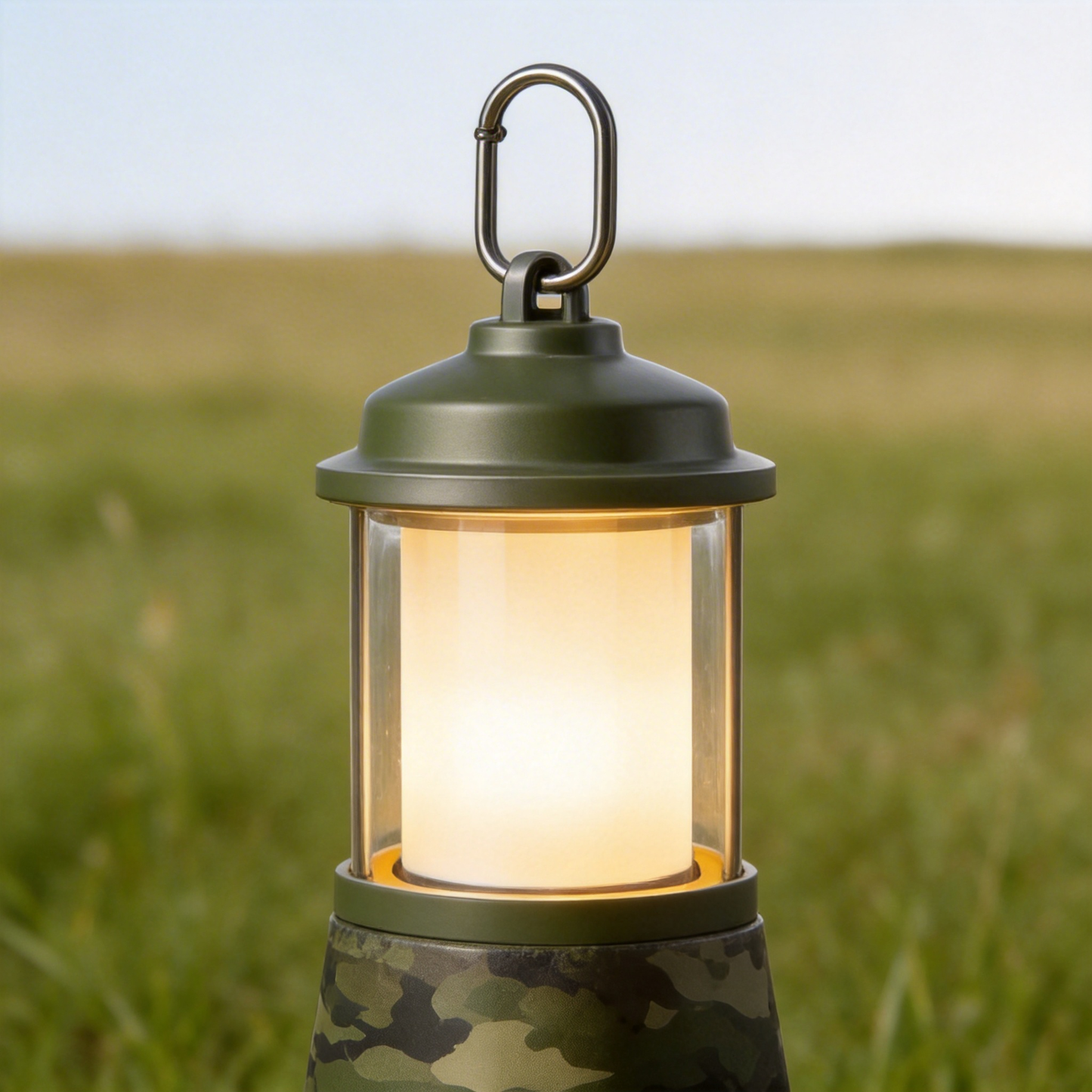 Adventure-Ready | Camouflage Camping Lantern | Reliable Light for Your Expeditions | Perfect Gift for Outdoor Enthusiasts | Rugged Outdoor Design