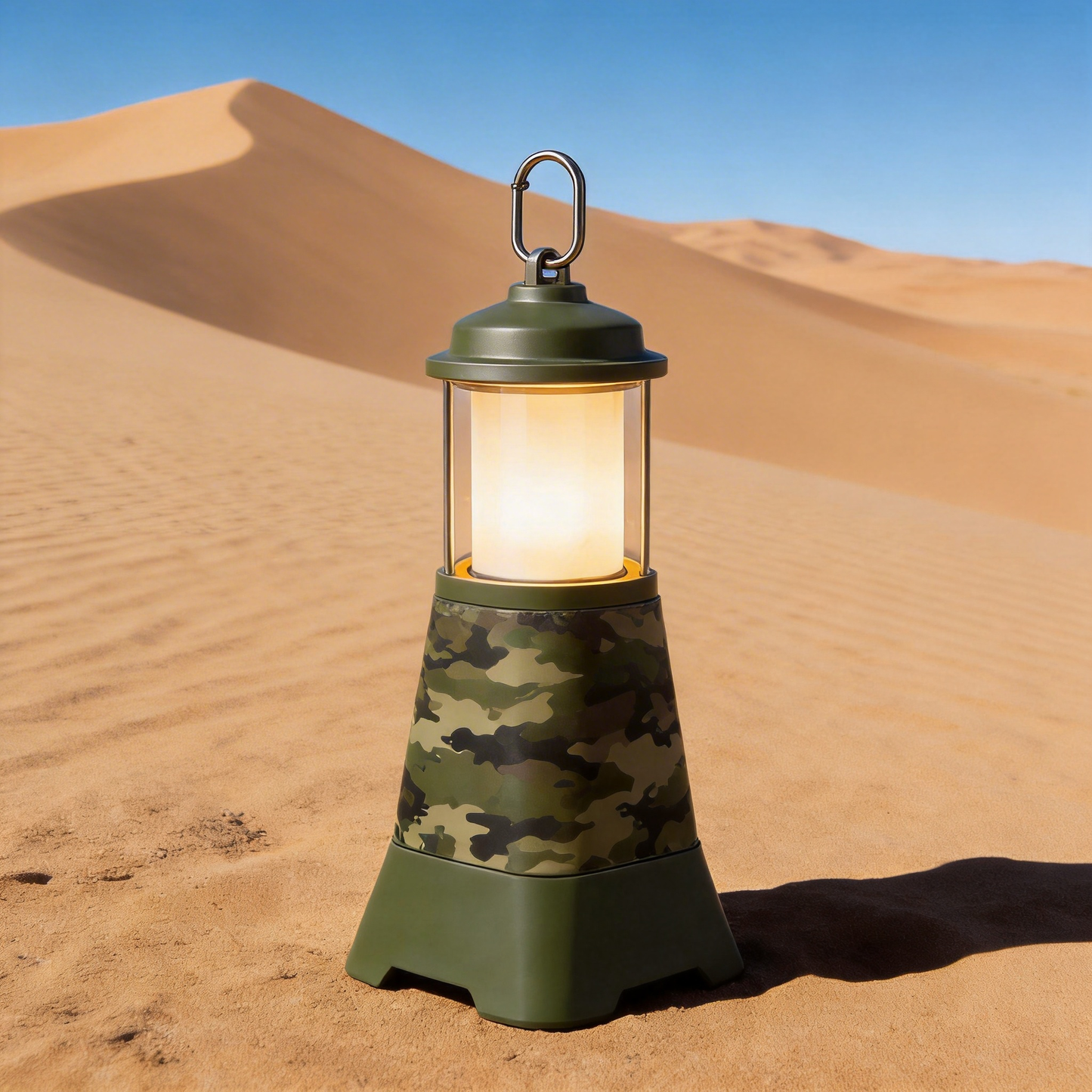 Adventure-Ready | Camouflage Camping Lantern | Reliable Light for Your Expeditions | Perfect Gift for Outdoor Enthusiasts | Rugged Outdoor Design